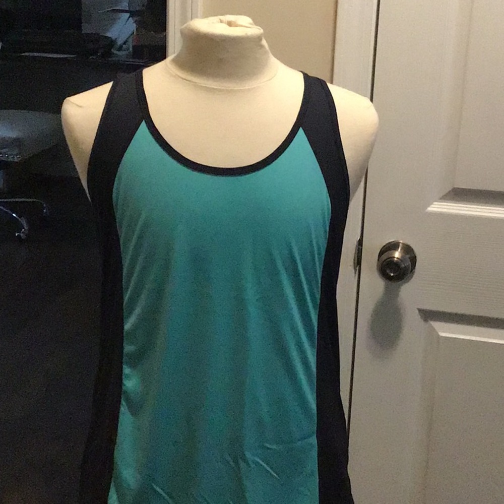 Xersion Women’s Work-out Top
